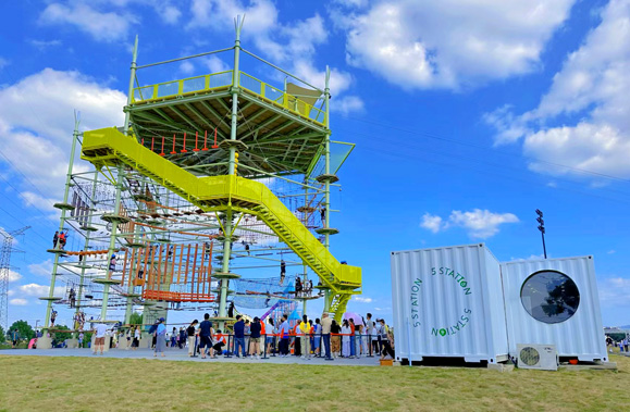 寧波滕頭“5號空間站-綜合探險(xiǎn)水晶塔”